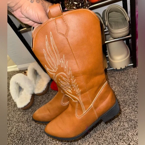 Brown Western Embroidered Boots - Picture 3 of 7
